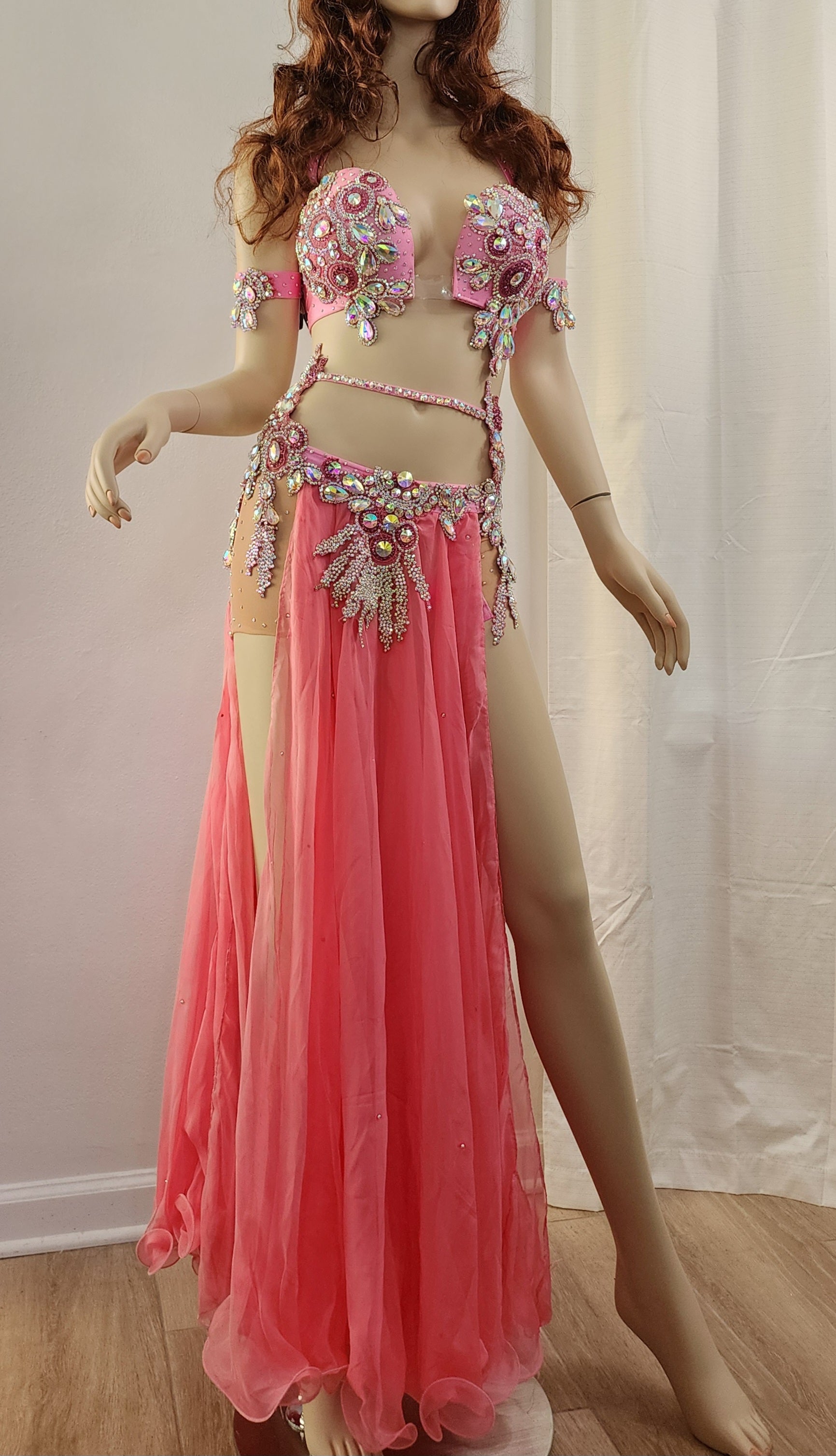 Hoda Zaki Costume 25016