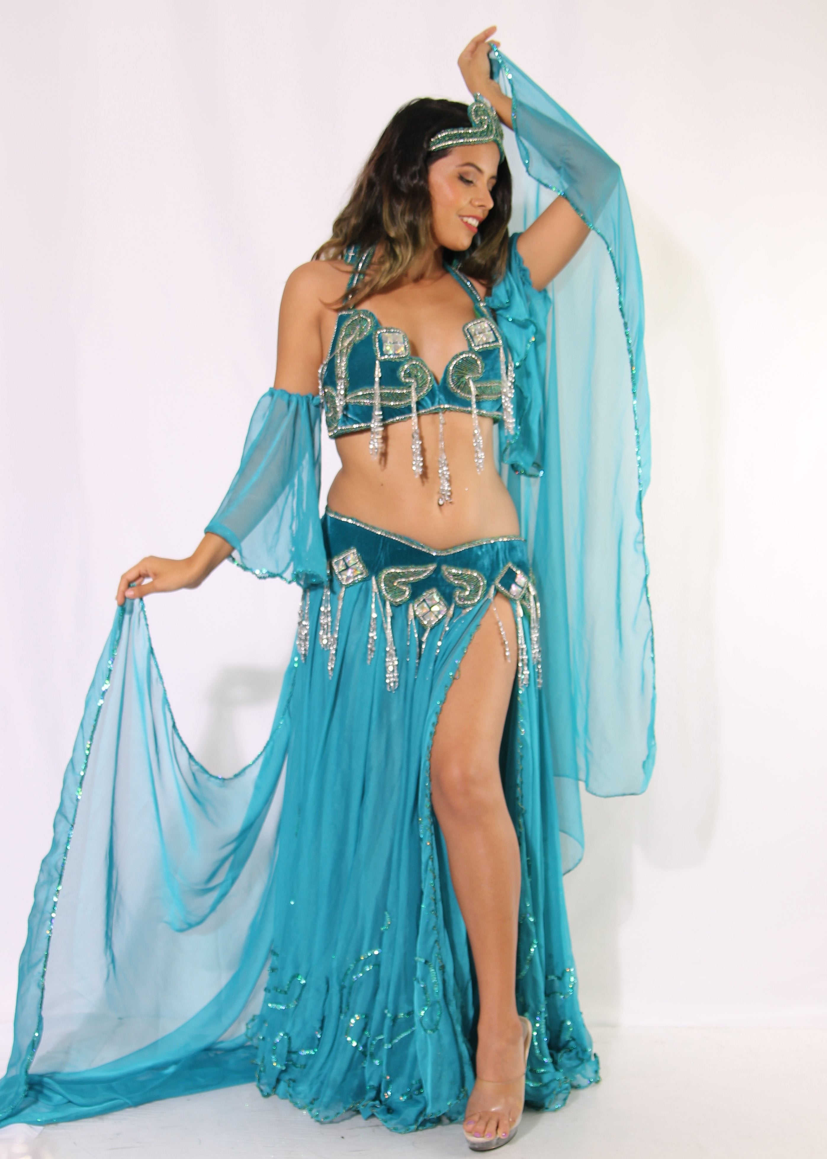 Alexandria Skirt With Armbands/Veil 25089