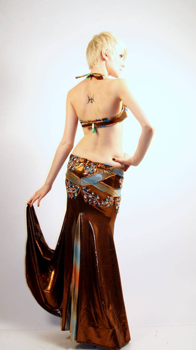 Hanan Costume