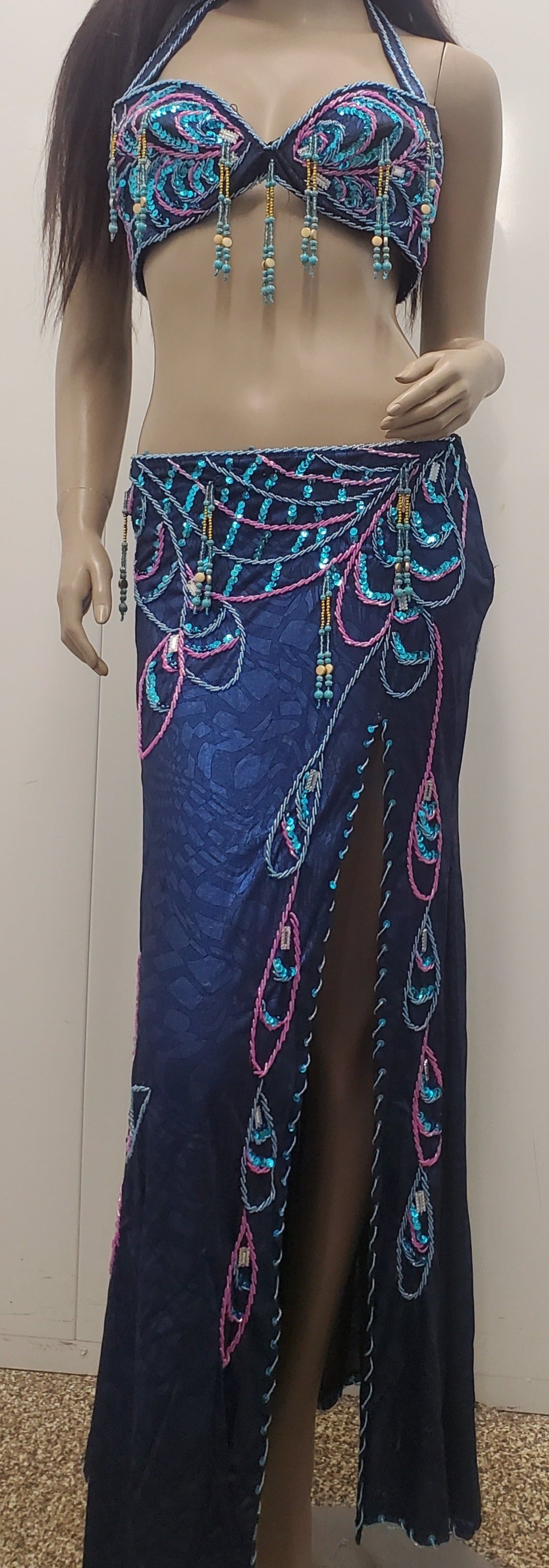 Bellydance Boutique - Bellydance costume by Yasmin. UK dress size 14-16.  Half price! Check it out now! . .  /shop/belly-dance-sale/belly-dance-costume-purple-queen/ . . #purple  #purplecostume #bellydancecostumes